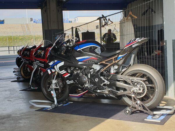 S1000RR_2019_ilmberger_Osche.jpg