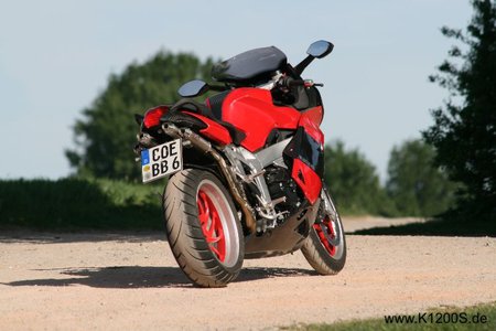 k1200s_4in4_53.jpg