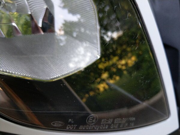 Scheinwerfer-1.jpg (115.5 KiB) 10742-mal betrachtet Scheinwerfer-1.jpg