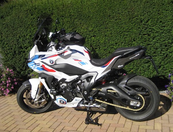 BMW XR.jpg