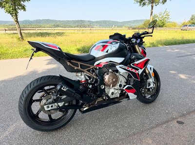 S1000R_K63_10_klein.jpg