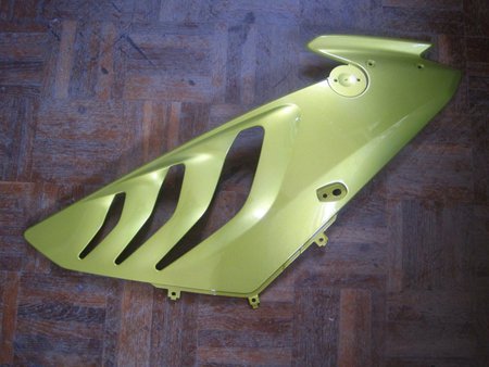 BMW S1000RR Verkleidung, Seitenteil mitte rechts acidgreen.jpg